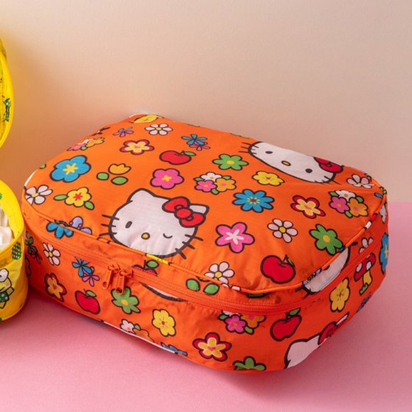 BAGGU Handbags - NWOT BAGGU Packing Cube, Hello Kitty, Sanrio Friends